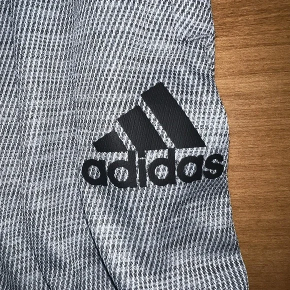 NEW Adidas Axis 3.0 Knit Shorts Men's Small Pockets Training Gym Activewear GRAY - Picture 4 of 9